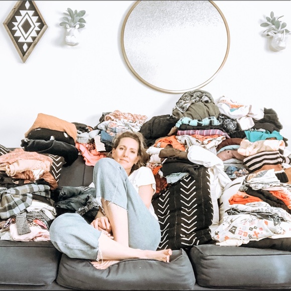 ✨meet • me✨ - Picture 3 of 5